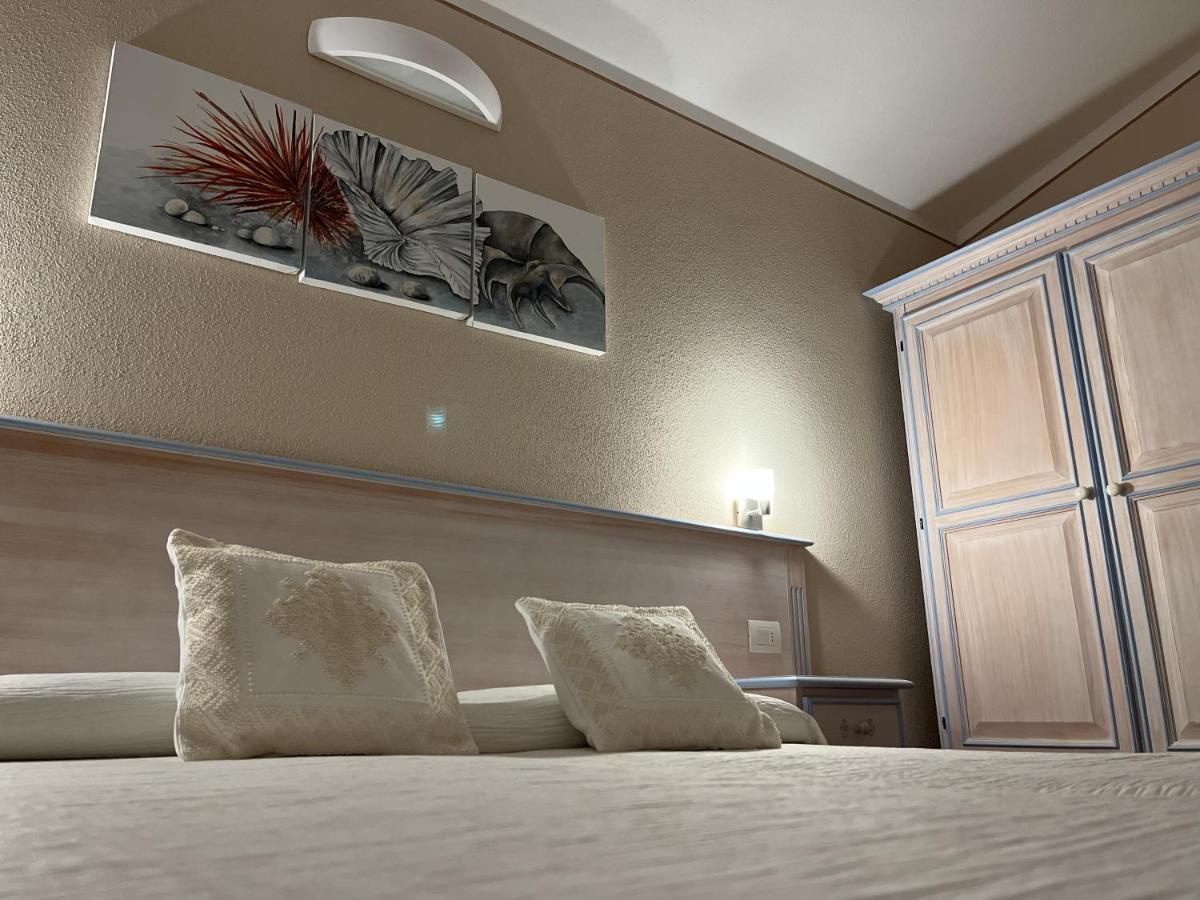 Hotel Lu Pitrali ซาน เตโอโดโร ภายนอก รูปภาพ