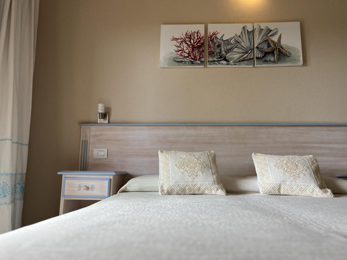Hotel Lu Pitrali ซาน เตโอโดโร ภายนอก รูปภาพ